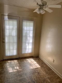 Photo - 115 Engleside St