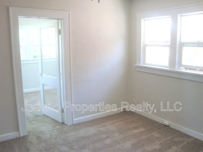Photo - 417 S Clarkson St