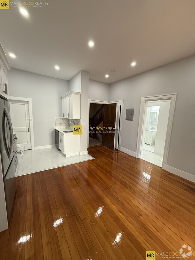 Building Photo - 400 Commonwealth Ave Unit #4 Rental