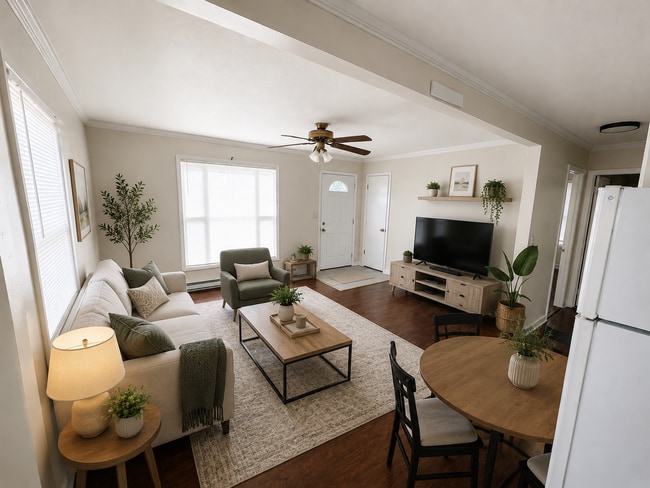 Photo - 2582 Roselawn St