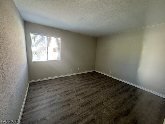 Building Photo - 5471 Indian River Dr Unit 402