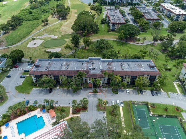 Photo - 5530 NW 44th St Unidad 408C
