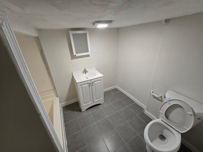 Photo - 27 Shelby St Unidad Basement