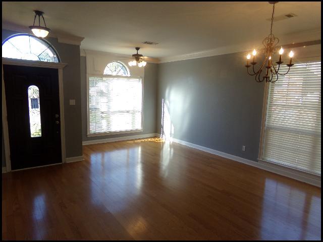 Photo - 209 Chalamont Ln