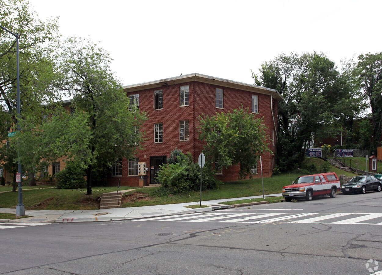Photo - North Carolina Gardens Apartments