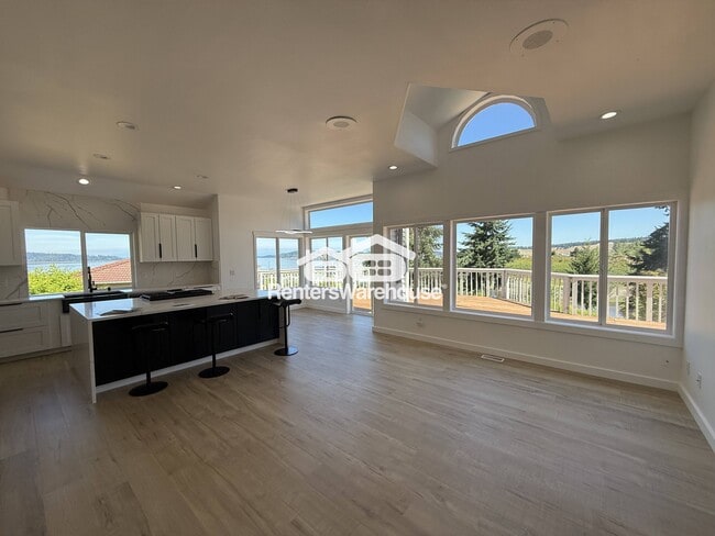 Photo - 2805 Chambers Bay Dr