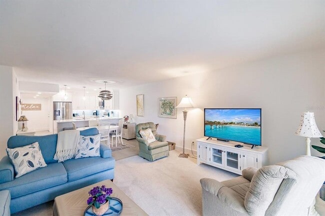 Photo - 1055 W Peppertree Dr Unit 207AA