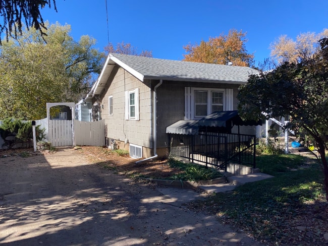 Photo - 521 S Bryan Ave Unidad 3/4