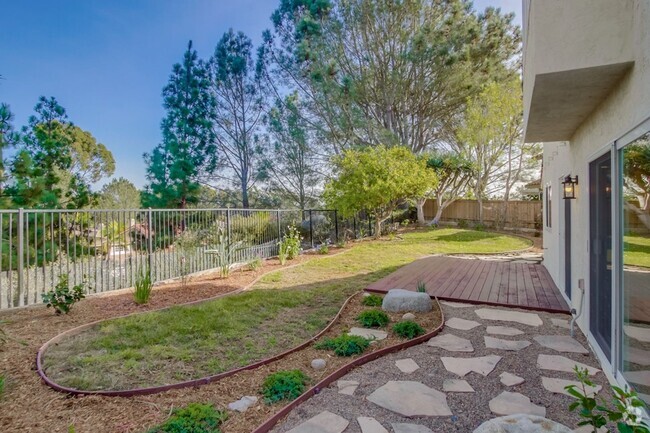 Building Photo - Light and Bright Beautiful Home in Carmel ...