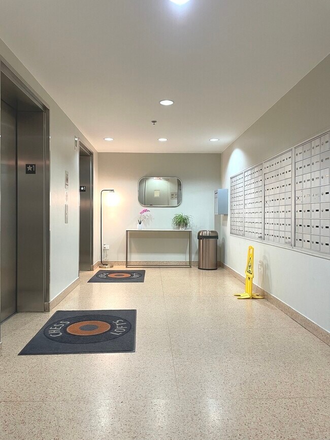 Photo - 320 E 21st St Unit 805