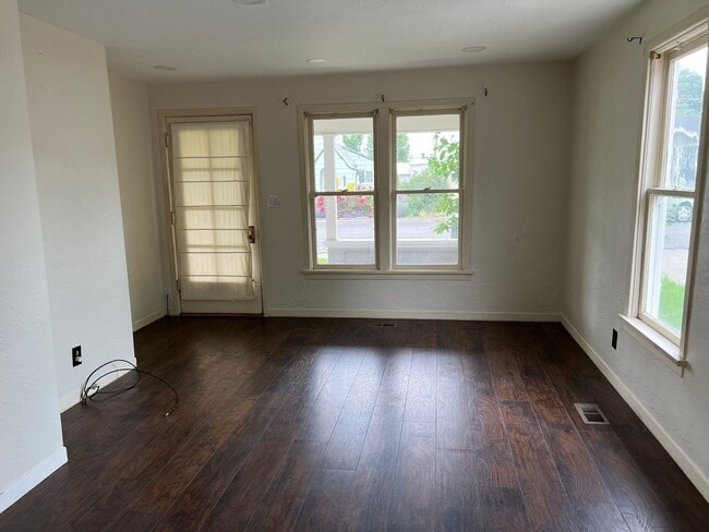 Photo - 310 SE 6th St Unit 310 6th Main