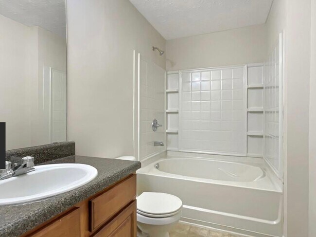 Photo - 13201 Fairington Ridge Cir Unit 13201
