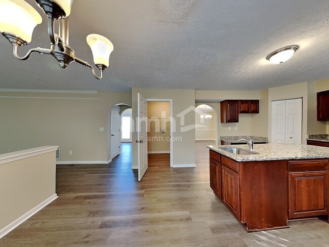 Photo - 80 Simsbury Ct