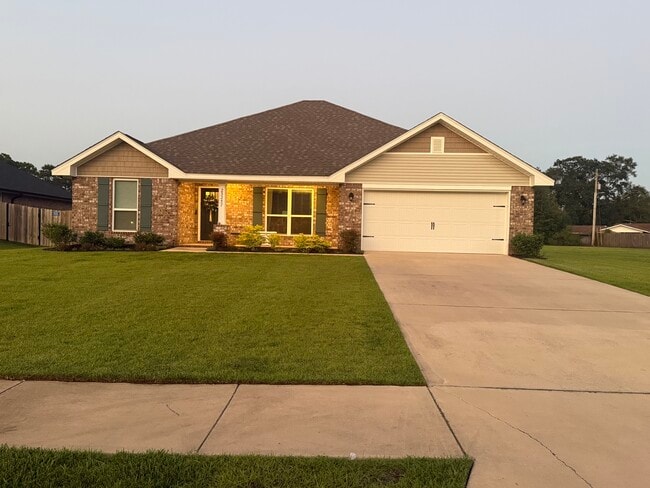 Building Photo - 23257 Ridgewood Dr
