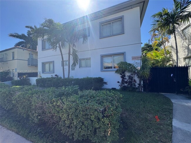 Photo - 820 15th St Unit 105