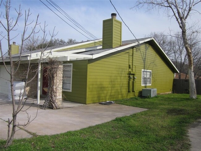 Photo - 102 Verna Spur