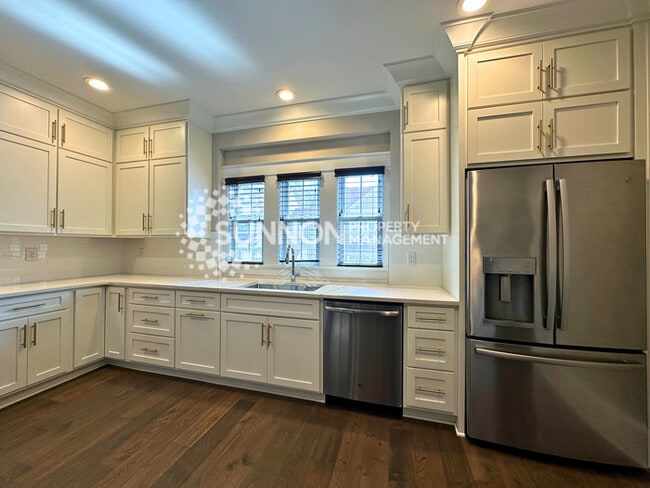 Photo - Modern 3-Story Townhome in the Heart of Plaza-Midwood - Walk to Everyt