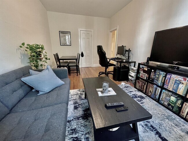 Photo - 76 Martin St Unit 6