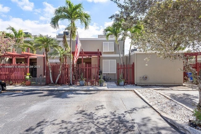 Building Photo - 1281 W Fairway Rd Rental