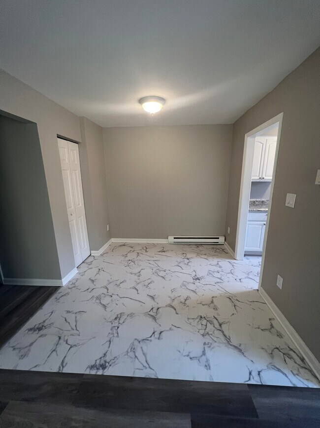 Photo - Royal Ledges at Hyde Park