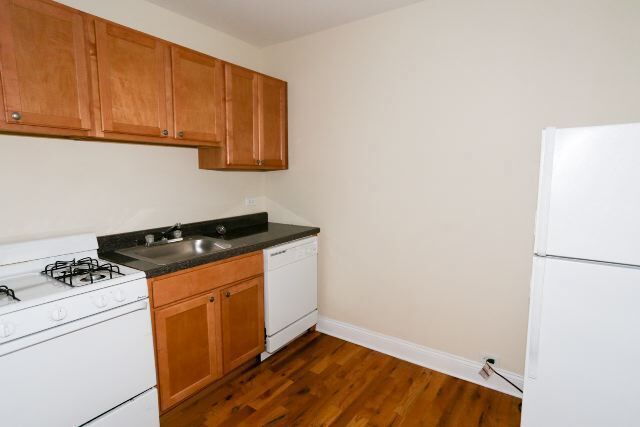 Photo - 1314 N Dearborn St Unit 304