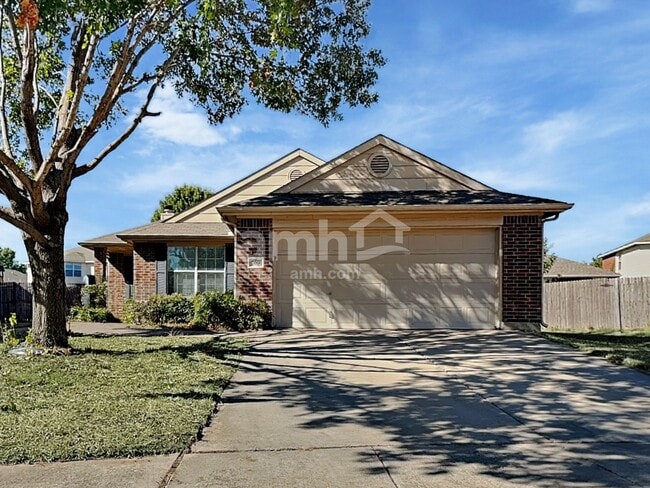 Photo - 709 Devontree Ct