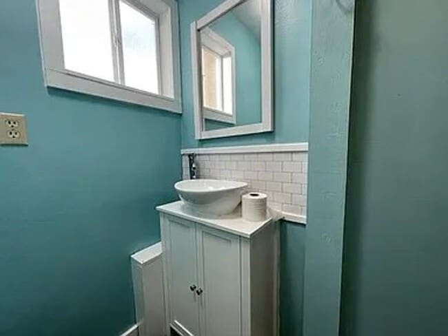 Photo - Spacious 2 Bedroom / 2 Bathroom Apartment in the Heart of Ocean Park – Available Now!