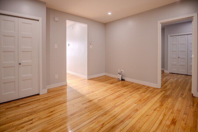 Photo - Newly renovated 2-bedroom apartment in Hull Unit 244-B