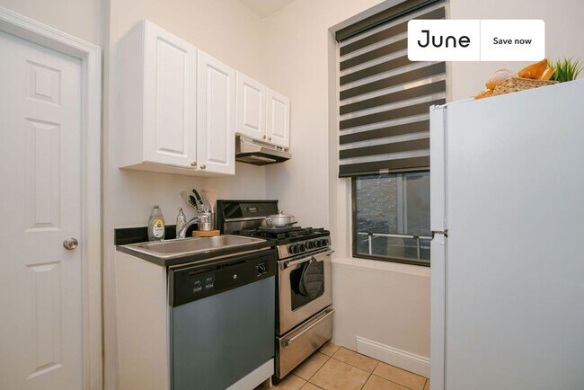 Photo - 715 E 5th St Unit 1B