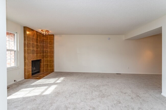 Photo - Beautifully Maintained Townhome with Fantastic Amenities