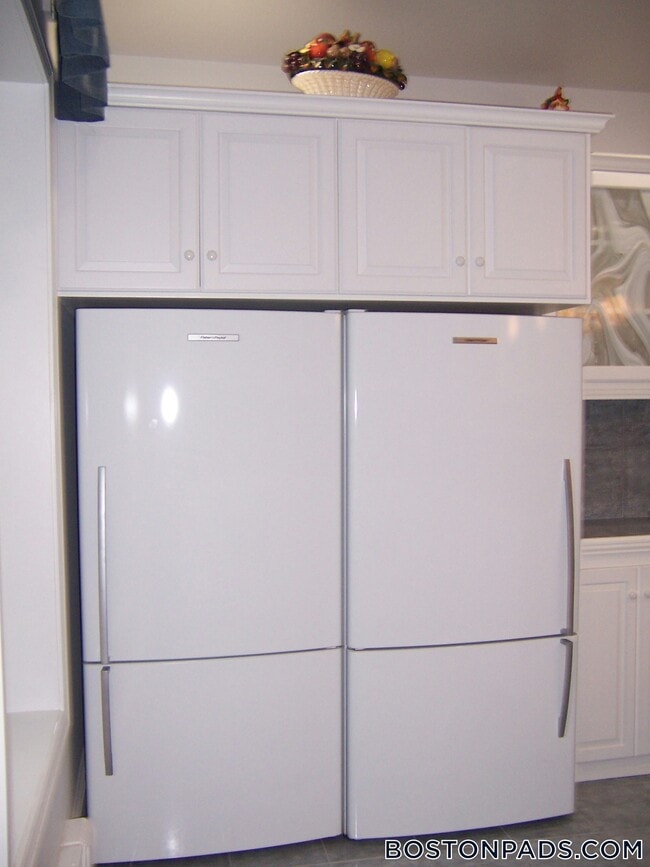 Photo - 188 Maverick St Unidad 2