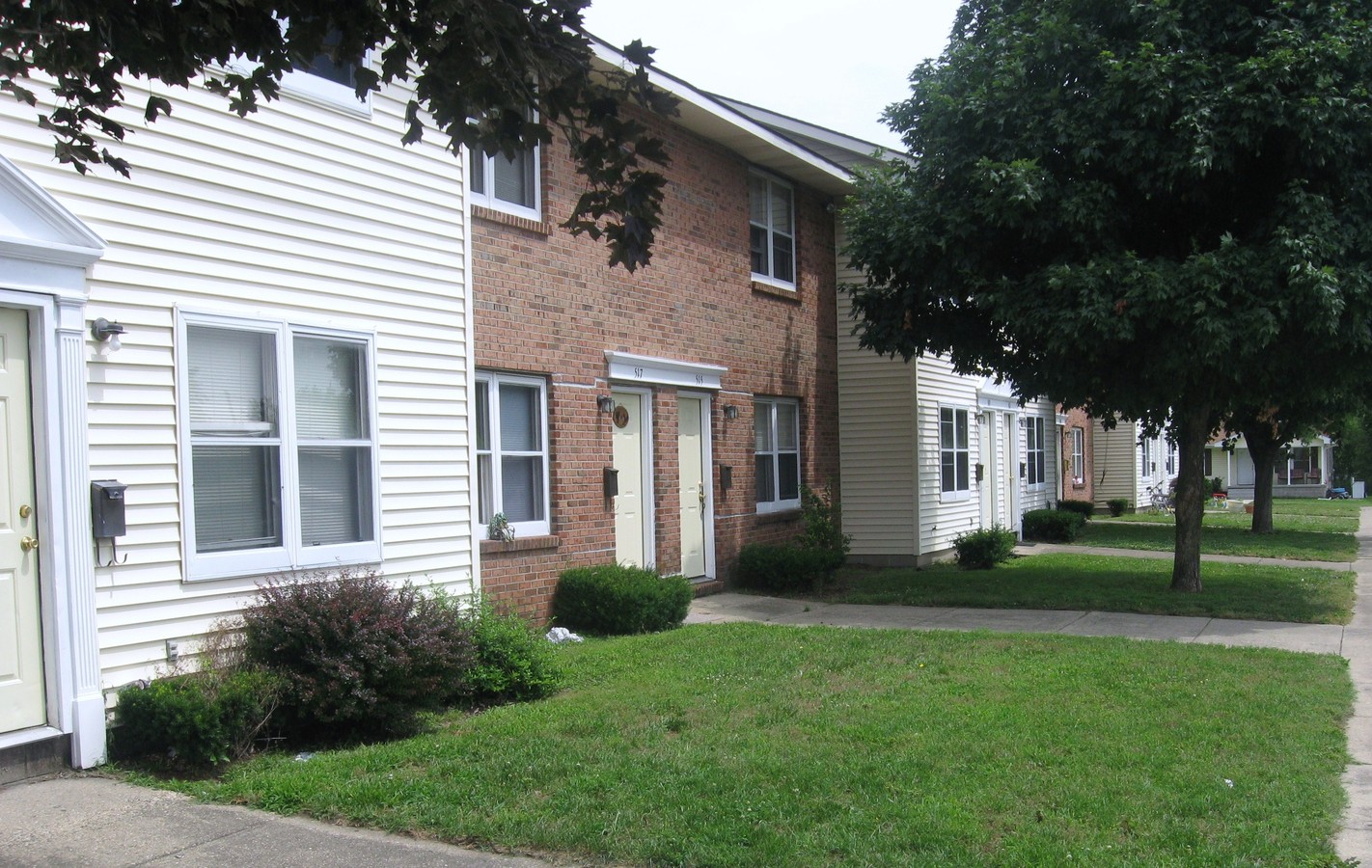Brockwood Townhouses - Brockwood Townhouses