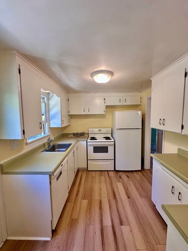 Photo - 2302 NE 94th St