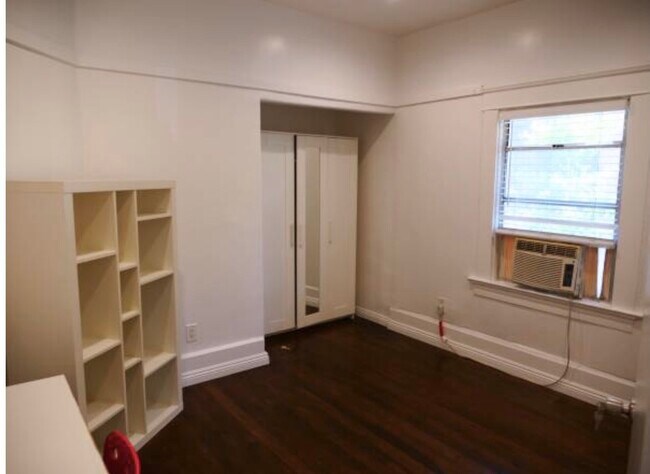 Photo - 1315 W 24th St Unit 1315