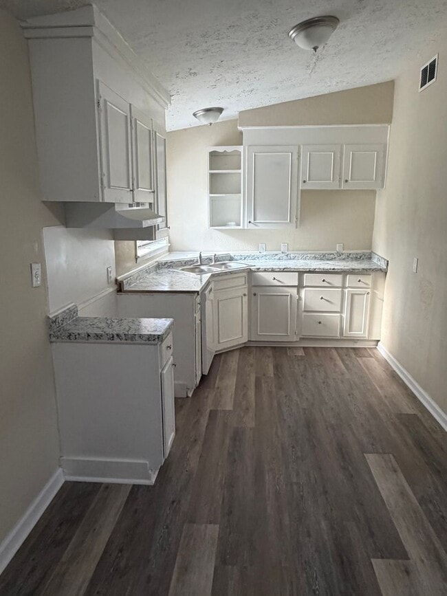 Photo - 3320 Ridgeland Dr