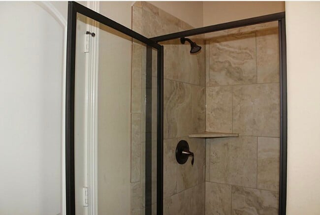 Photo - 2510 Pembroke Springs