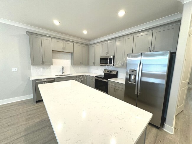 Photo - 3BD/3.5BA FOR RENT IN THE RESERVE