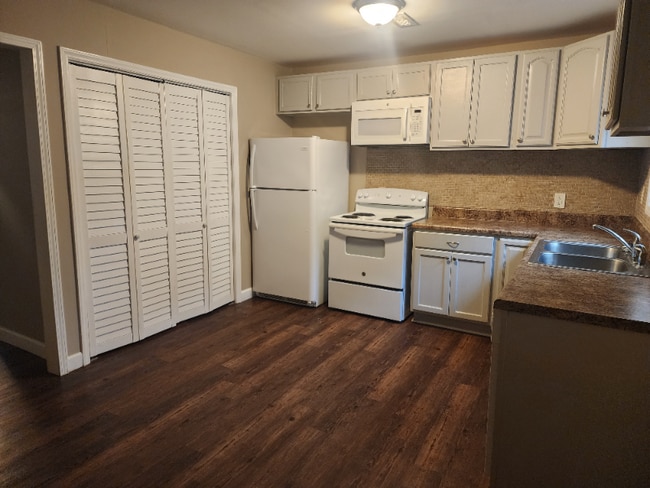 Photo - 1411 Tangora Ln