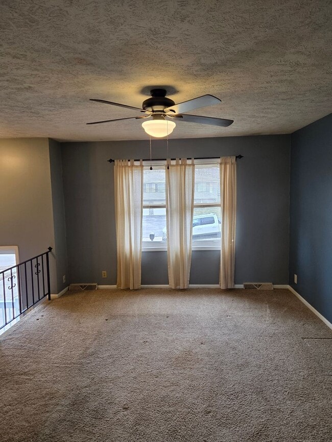 Photo - 3 bed 1.5 bath, 2 car garage, fenced in backyard, newly remodeled