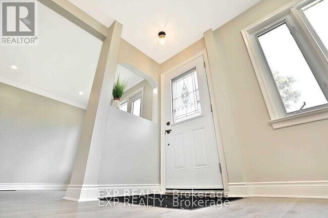 Photo - 778 Drury Ln