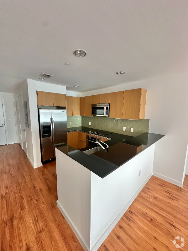 Building Photo - 1060 Brickell Ave Unit 3913 Rental