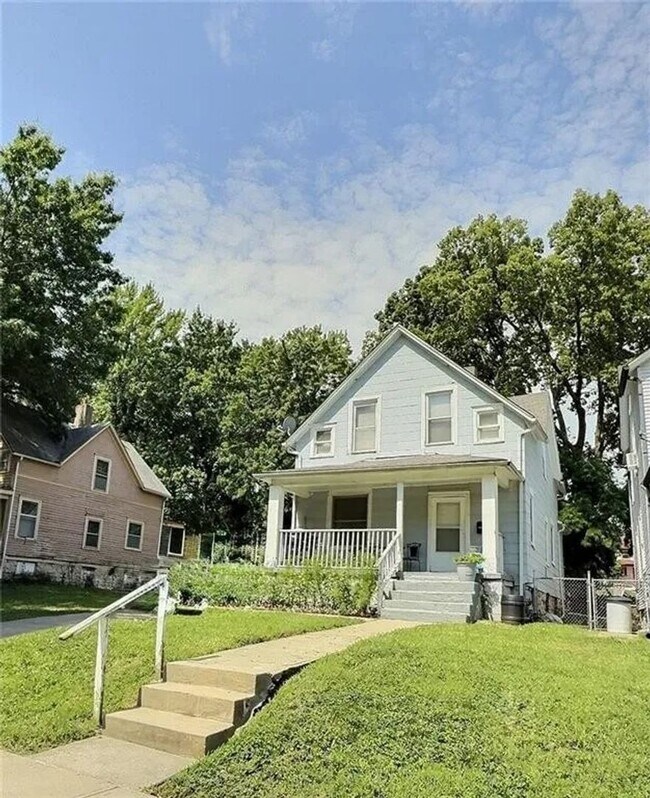 Photo - 2006 Agnes Ave