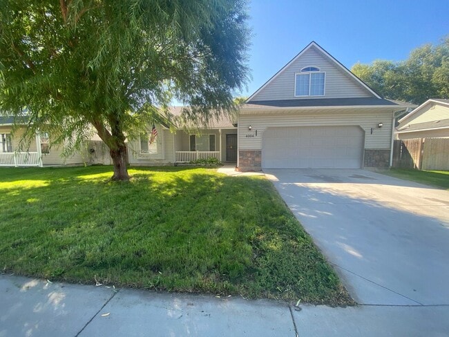 Nice Home In Valllivue School District - Nice Home In Valllivue School District