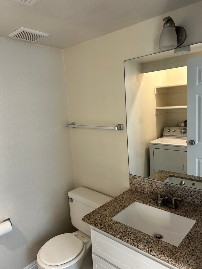 Photo - 4276 Kona Coast Way