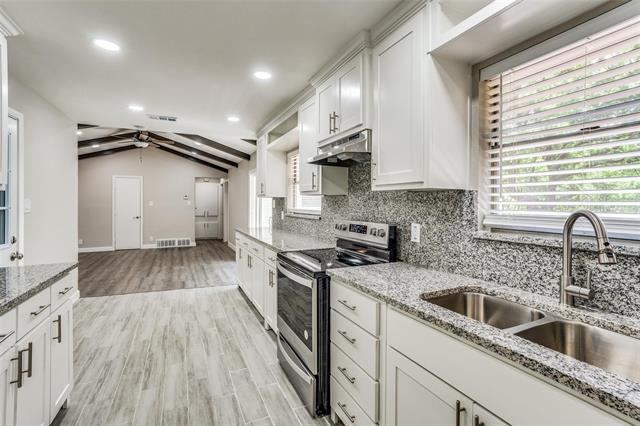 Photo - 702 Chestnut Dr