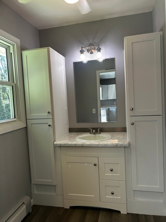 Photo - 3662 Edgerton St