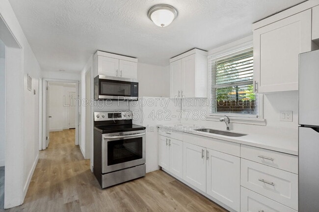 Photo - 759 E Scott Ave