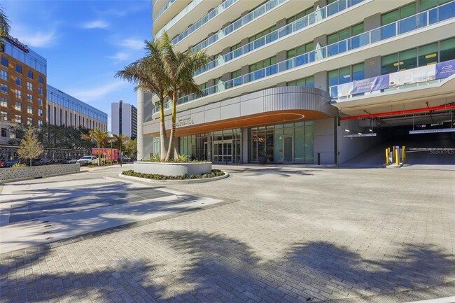 400 Central Ave Unit 3306