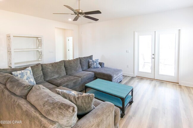 Photo - 609 Hancock Wy