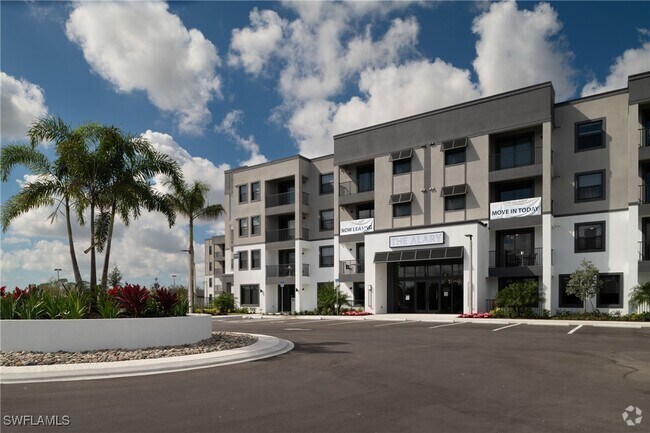 Building Photo - 3260 Stockton St Unit A1 Rental
